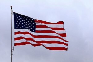 Modern essentials: Navigating work , play , and connectivity for a better creativity